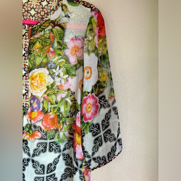 Soft Surroundings Sheer Floral Geometric 1/2 Button Flutter Sleeve Tunic Blouse - Picture 2 of 10